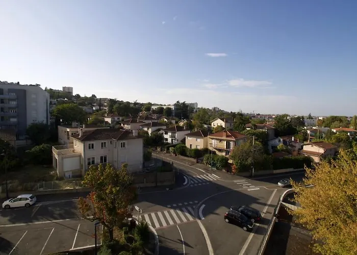 *grand T3*lumineux*vue*parking*